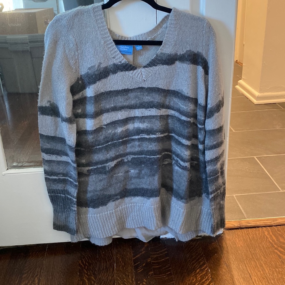 Simply Vera Grey Sweater